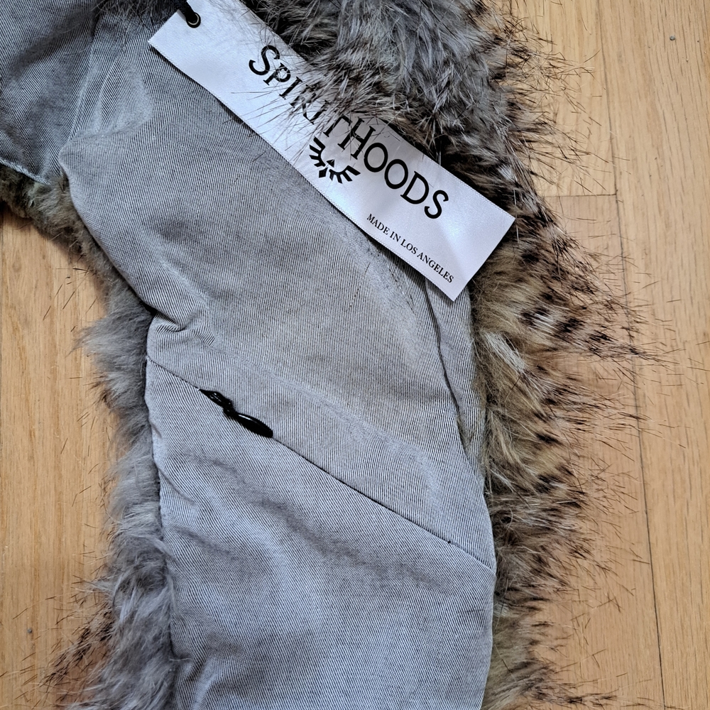 SpiritHoods Night Owl Faux Fur Hood - Picture 3 of 5
